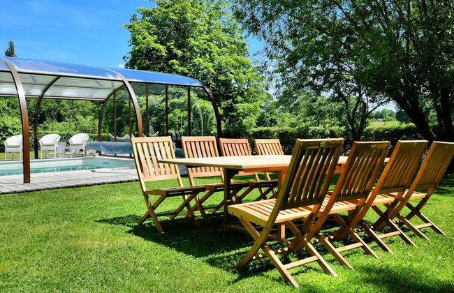 Magnificent Holiday Home in Baronville With Heated Pool & Billiards - Foto 34