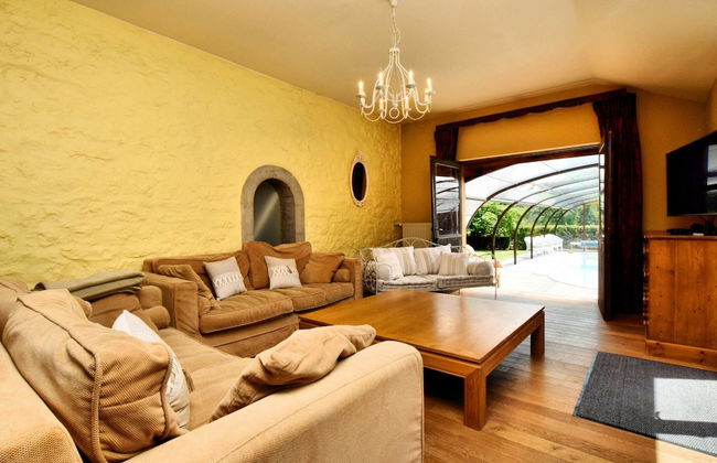 Magnificent Holiday Home in Baronville With Heated Pool & Billiards - Foto 20
