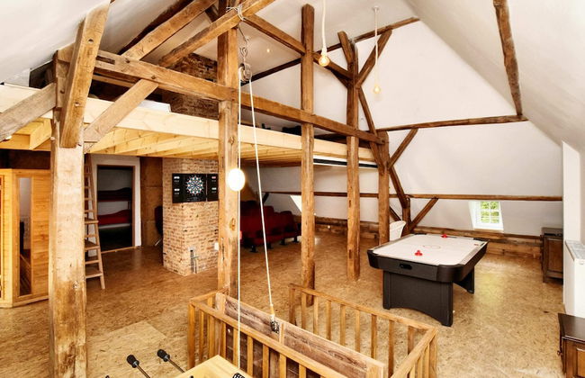 Magnificent Holiday Home in Baronville With Heated Pool & Billiards - Foto 28
