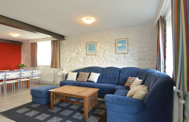 Group House With 3 Apartment for Family - Foto 17