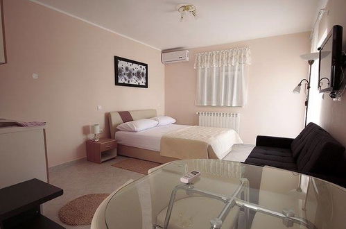 Photo 2 - ApartHotel Viola