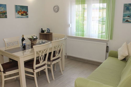 Photo 19 - Charming Apartment in Grebastica With Terrace