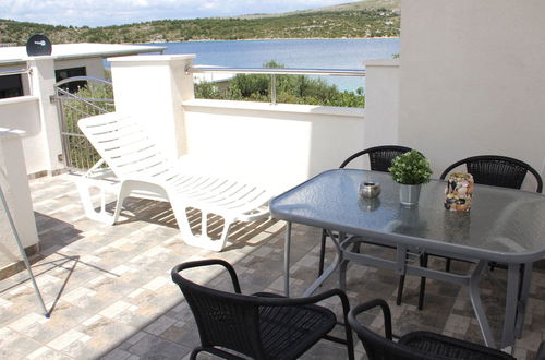 Photo 26 - Charming Apartment in Grebastica With Terrace