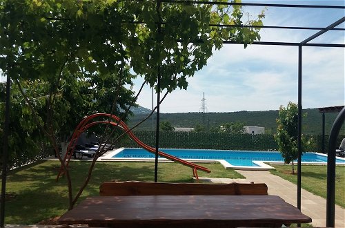 Photo 14 - Peaceful Retreat in a Hill Landscape near Split