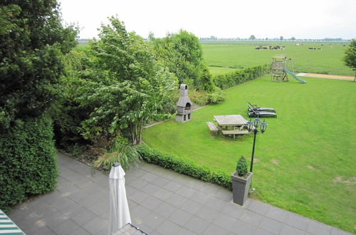 Photo 37 - Luxury Holiday Home with Hot Tub In Noordbeemster