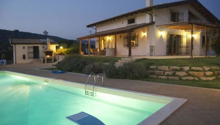 Photo 1 - Studio Apartment in Countryside Villa With Pool