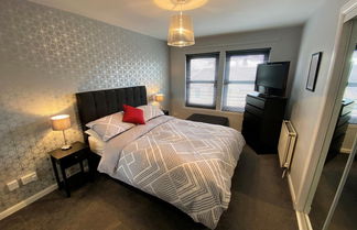 Foto 2 - NEW Super 2 Bedroom Flat in Falkirk