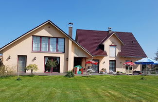 Foto 1 - Charming Holiday Home With Swimming Pool