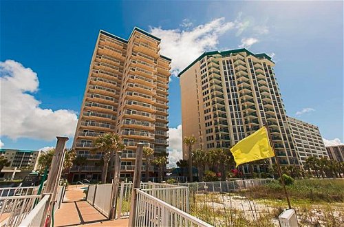 Photo 25 - Destin Towers by Holiday Isle