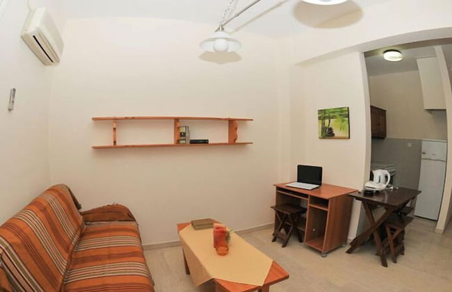 Hotel Elena - Photo 20