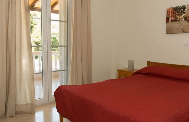 Hotel Elena - Photo 6