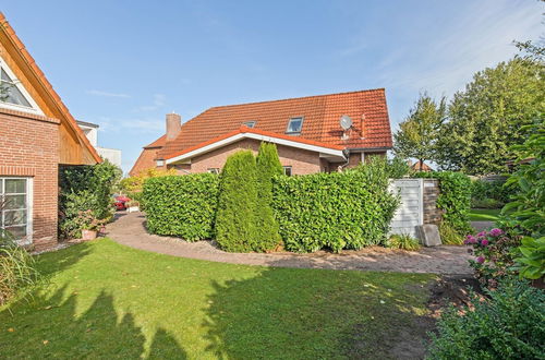 Photo 26 - Enticing Holiday Home in Oldenburg with Garden near Sea