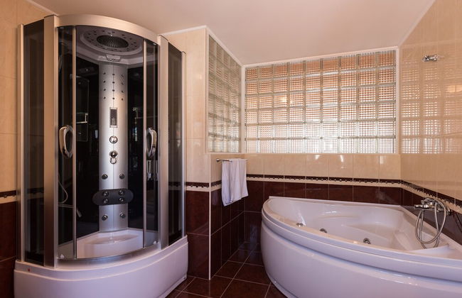 Little Village House - Photo 22