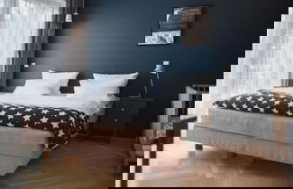 Photo 9 - The Circus Apartments