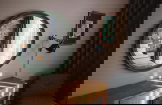 Photo 4 - The Circus Apartments