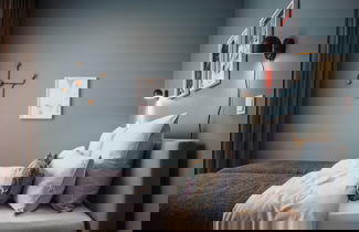 Photo 8 - The Circus Apartments