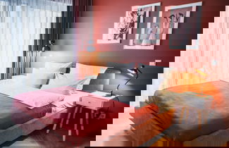 Photo 10 - The Circus Apartments