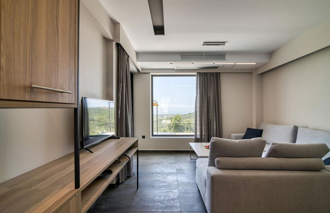 Serenity Suites Sea View 3 - Photo 10