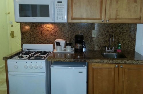 Foto 9 - Hollywood Beach Resort-beautiful Studio Sleeps 4