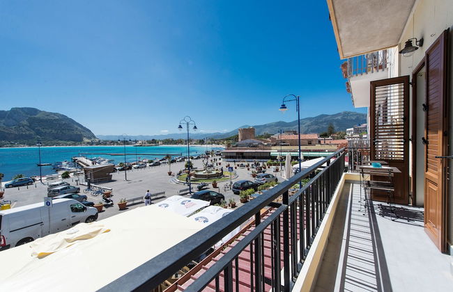 Casetta vista mare in piazza a Mondello - Photo 18