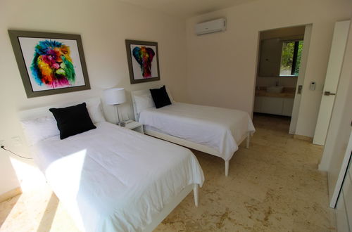 Photo 8 - Bahia Principe Vacation Rentals - Four-Bedroom House