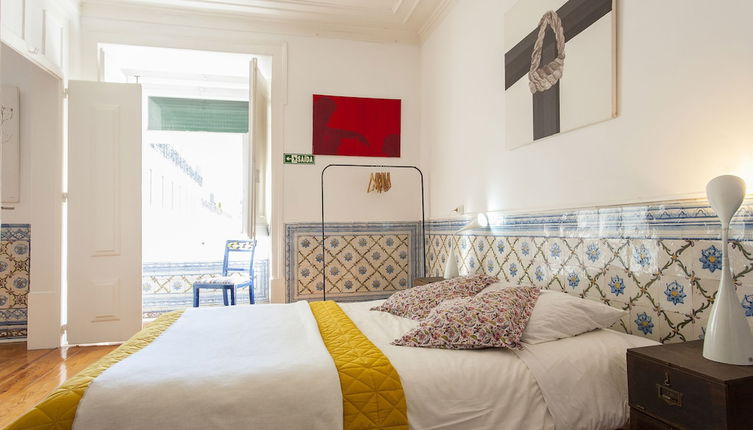 Foto 1 - ALTIDO Classic 3BR home w/workspace in Chiado, 2mins from Baixa-Chiado subway