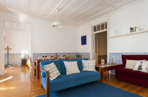 Foto 16 - ALTIDO Classic 3BR home w/workspace in Chiado, 2mins from Baixa-Chiado subway