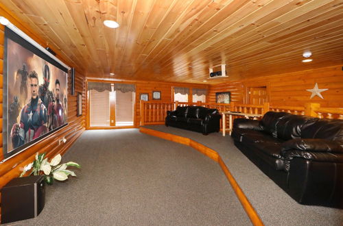 Photo 25 - Smoky Mountain Cinema - Six Bedroom Cabin