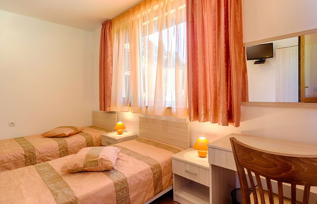 Vitora Guest House - Photo 5