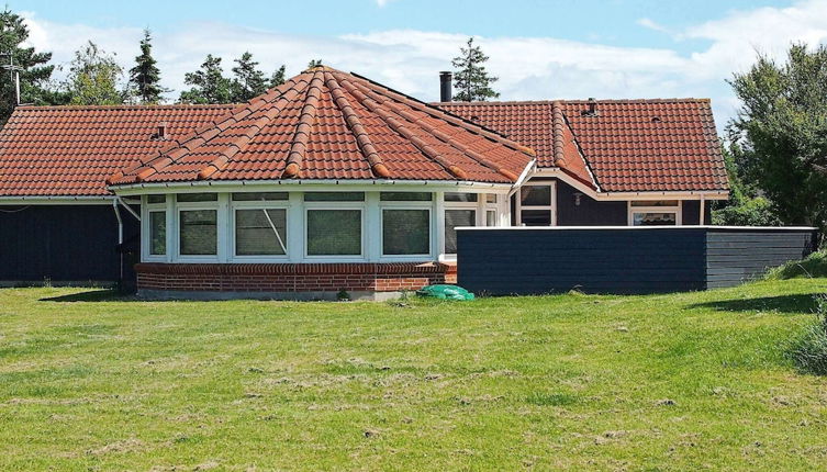 Photo 1 - Spacious Holiday Home in Humble near Beach