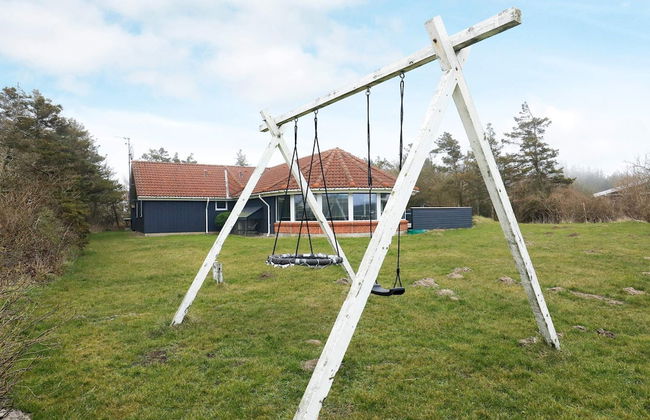 Spacious Holiday Home in Humble near Beach - Photo 37