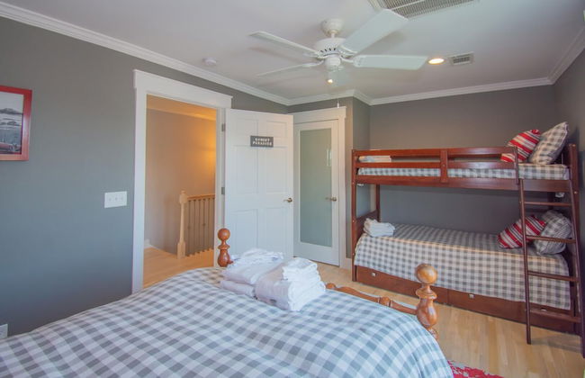 5 Bed Sleeps 12 With Water Views - Foto 5