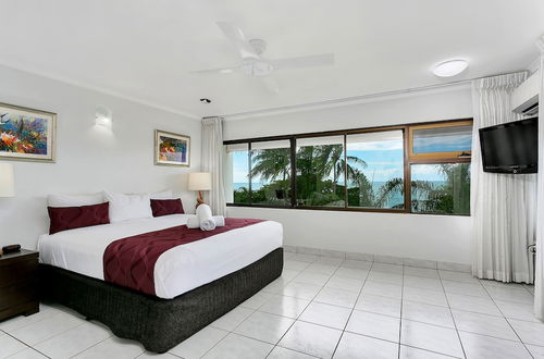 Foto 6 - Roydon Beachfront Apartments