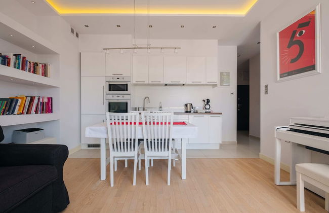Modern Apartment Across the Ponds - Foto 11
