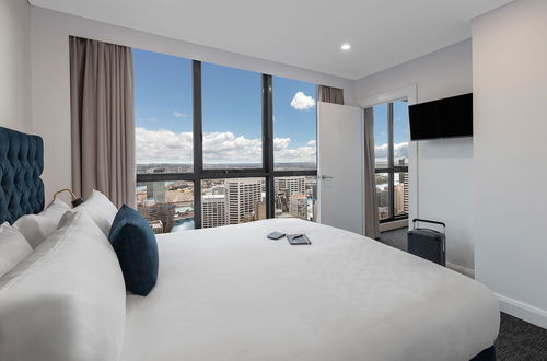 Photo 7 - Meriton Suites Pitt Street, Sydney