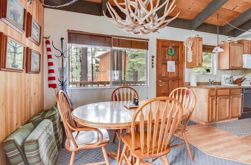 Photo 8 - Cherry Hills Cabin - Sleeps 6, No Pets, Family Fun