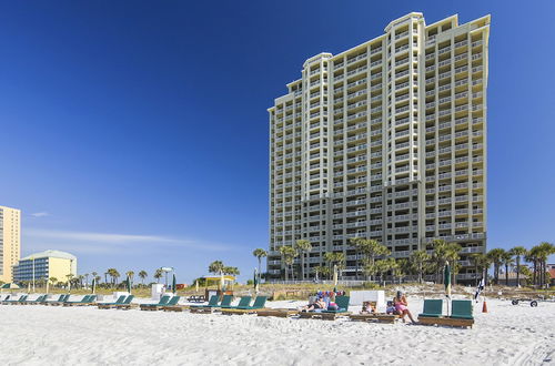 Photo 1 - Grand Panama Beach Resort by Book That Condo