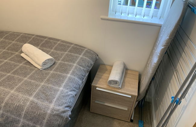 Stylish and Immaculate 2-bed Apartment in Leigh - Foto 2