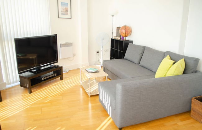 Kent Street - Apt 8 - Photo 13