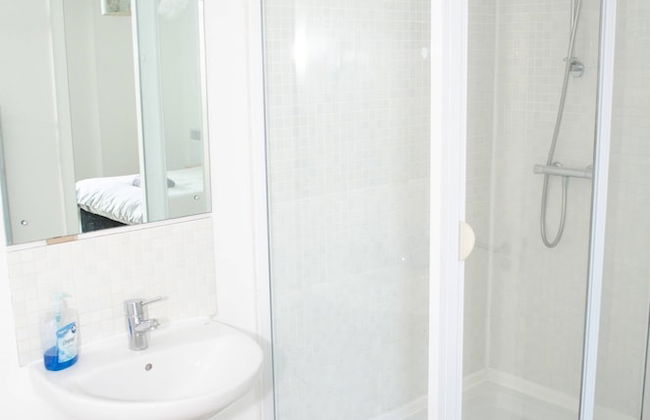 Kent Street - Apt 8 - Photo 17