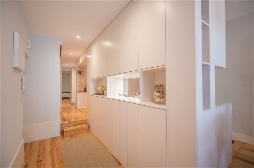 Foto 21 - Elegant & Cozy Apartment