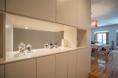 Foto 19 - Elegant & Cozy Apartment