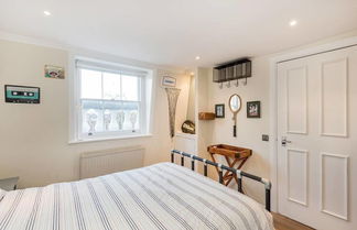 Photo 2 - Lovely 1BR Flat Walk to Hyde Park