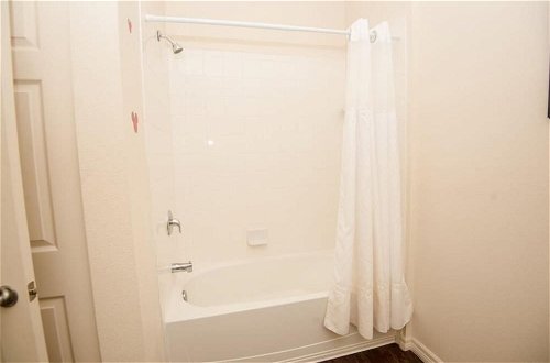Photo 17 - December Special LV 3 Beds 2 Baths Id:61208
