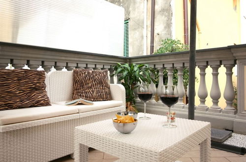 Foto 7 - Apartment With Beautiful Terrace in the Historical Center of Pietrasanta