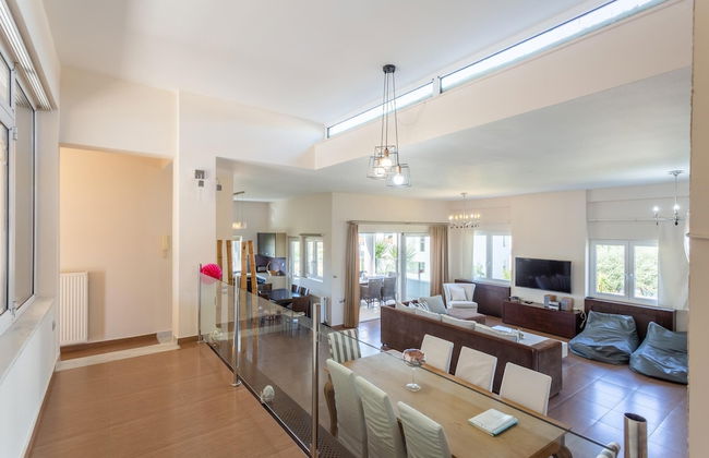 Villa Thetis Large Private Pool Walk to Beach Sea Views A C Wifi Car Not Required Eco-friendl - 2302 - Foto 41