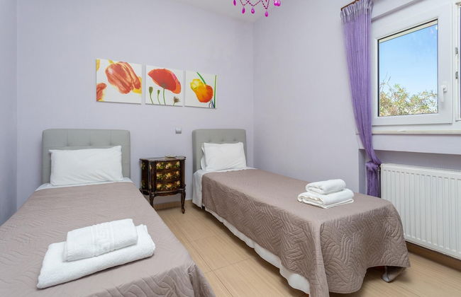 Villa Thetis Large Private Pool Walk to Beach Sea Views A C Wifi Car Not Required Eco-friendl - 2302 - Foto 56