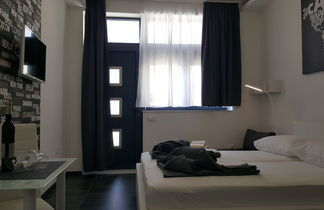 Foto 3 - Grey house