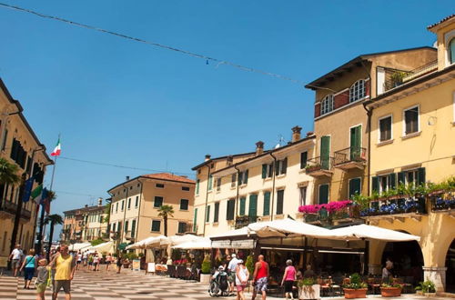 Photo 23 - Scenic Holiday Home in Pastrengo near Lazise Lake & City Center