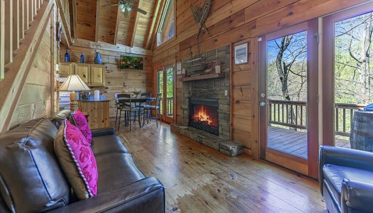 Foto 1 - Alessandras - Beautiful Rustic-chic Riverfront Cabin Fireplace pet Friendly